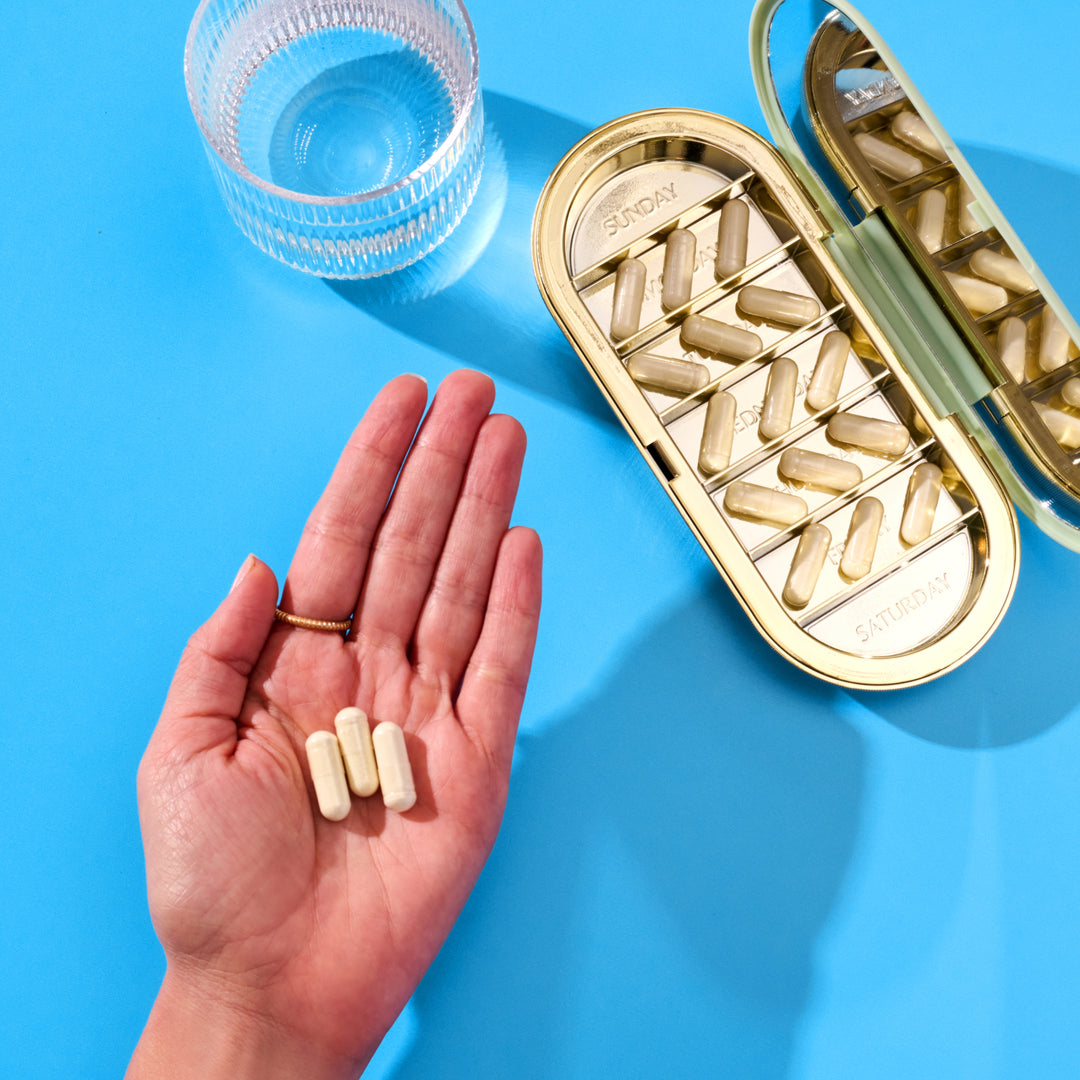 2_LIFESTYLE_Colostrum_Capsules_1080x